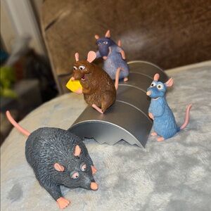 Ratatouille toys good used condition total of 5 pieces